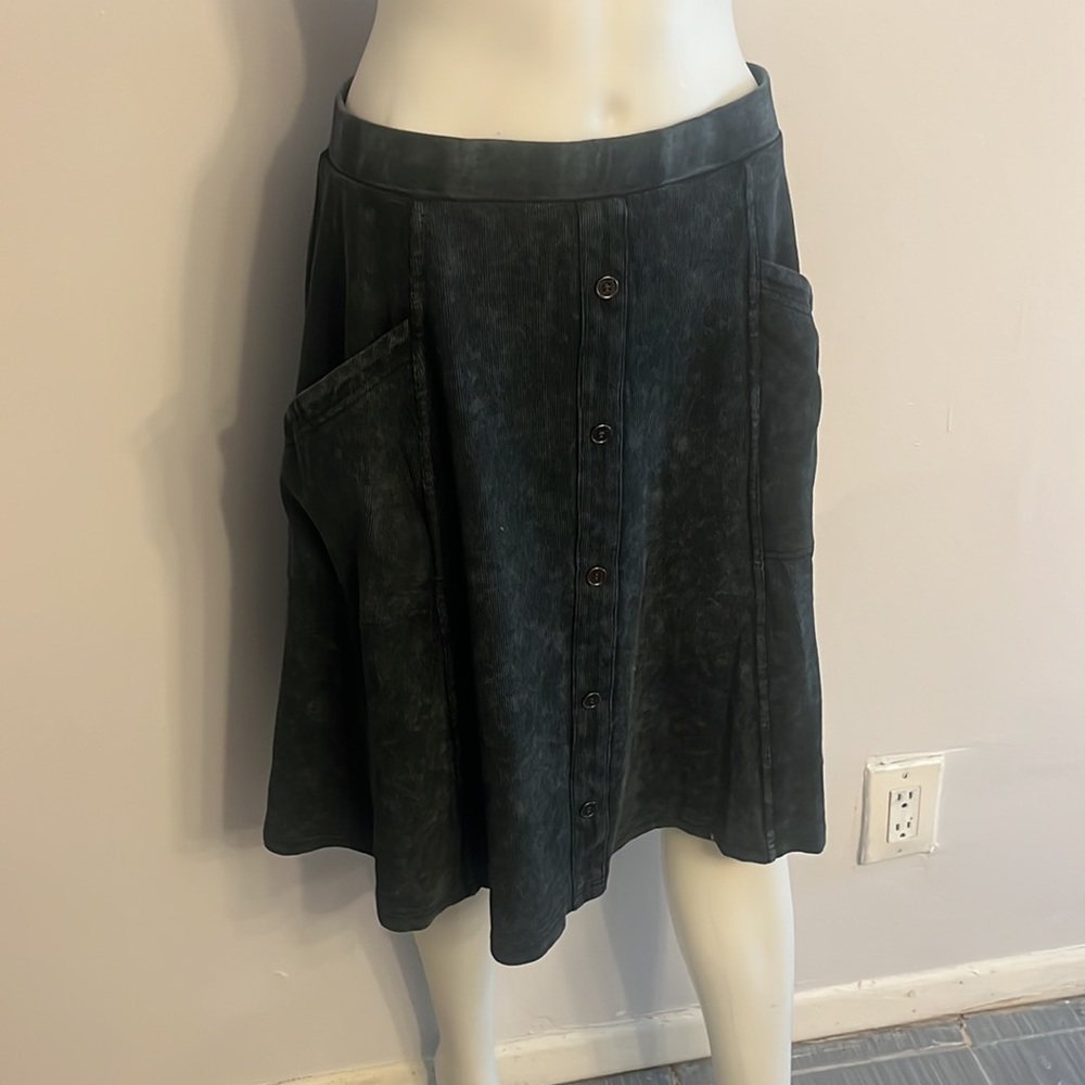 Women’s denim look skirt size  XL